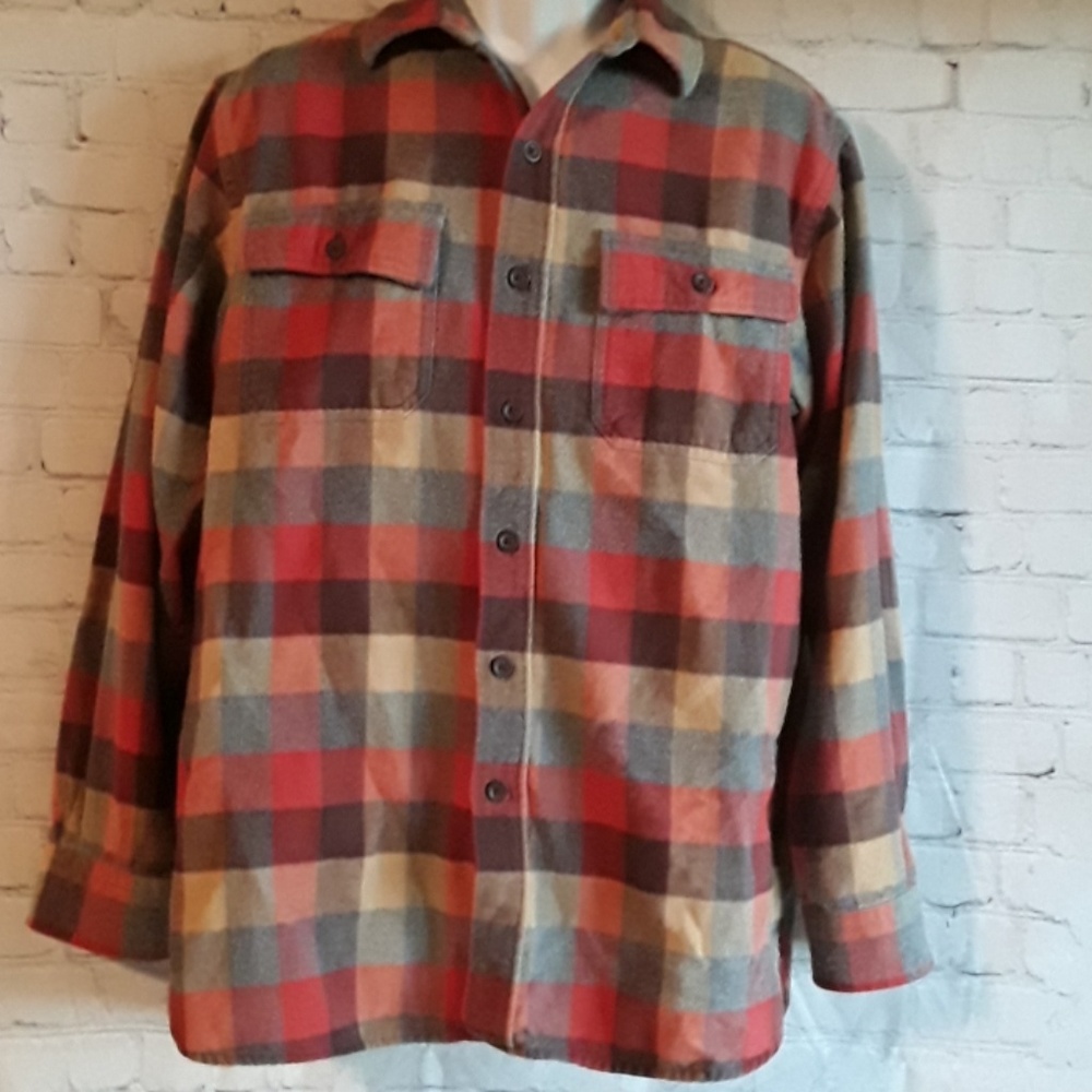 L L. Bean Shirt size M Reg.